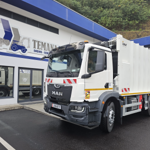 CAMION BENNE ORDURES MENAGERE